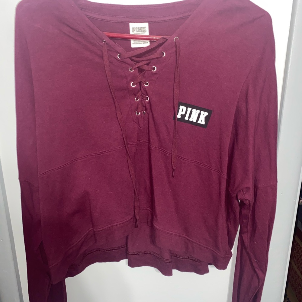 Maroon lace up long sleeve crop top